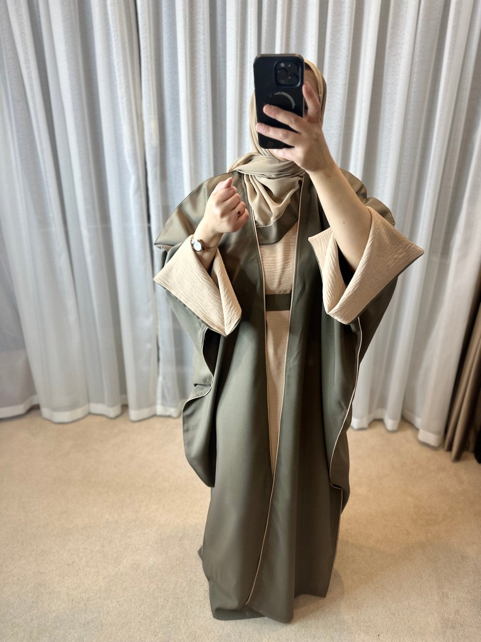 Luxury Open jacket Butterfly Abaya - Mesyana