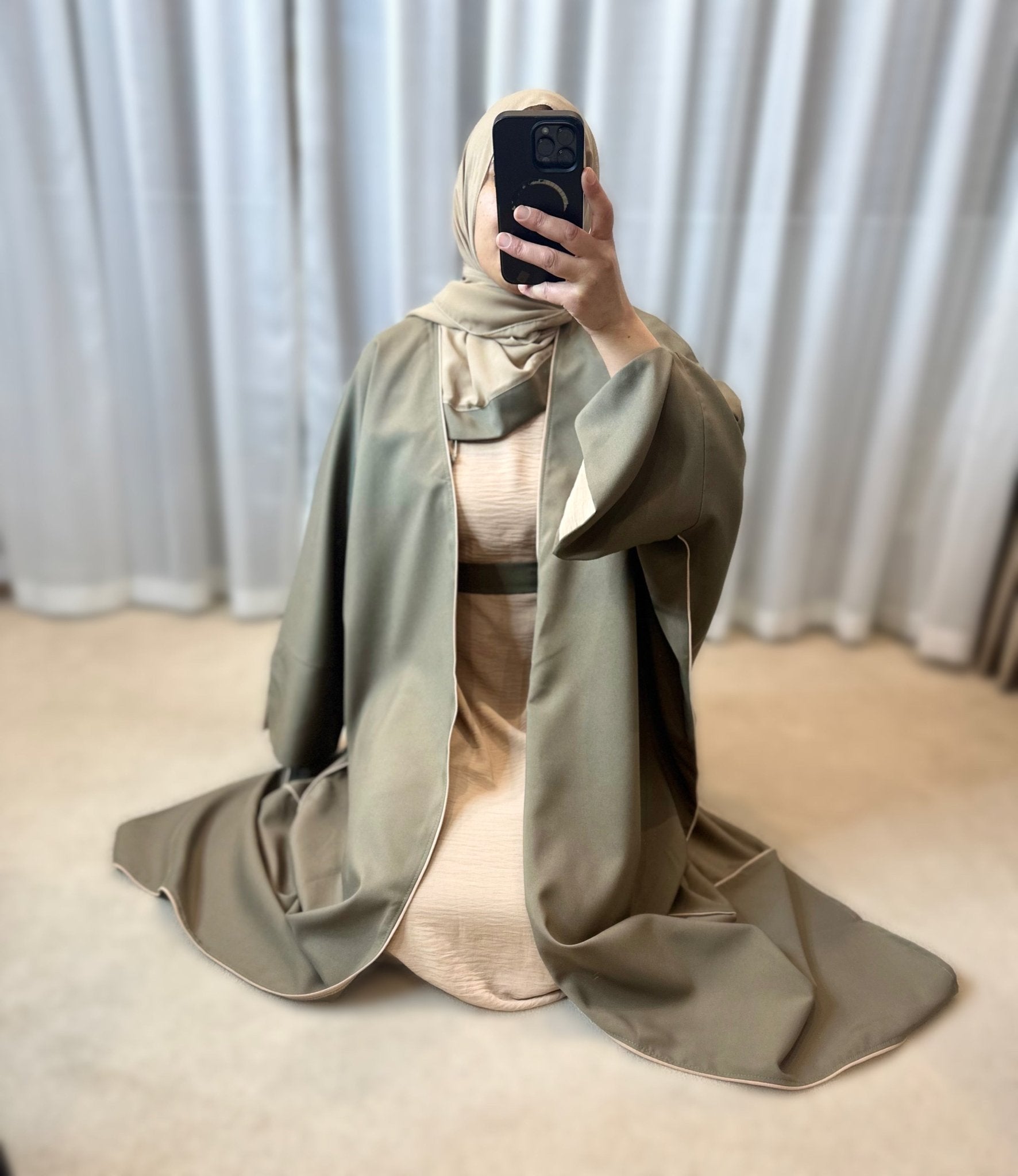 Luxury Open jacket Butterfly Abaya - Mesyana