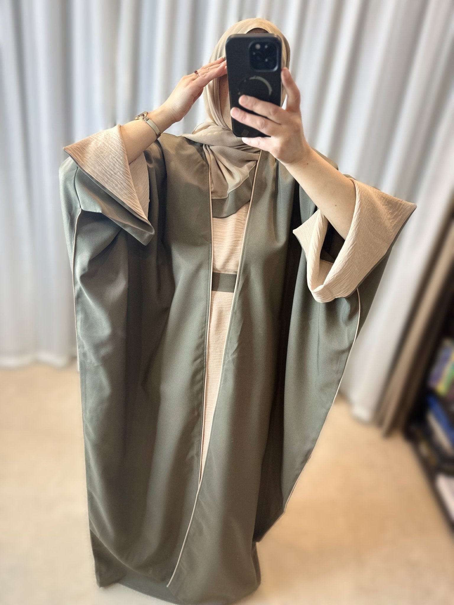 Luxury Open jacket Butterfly Abaya - Mesyana